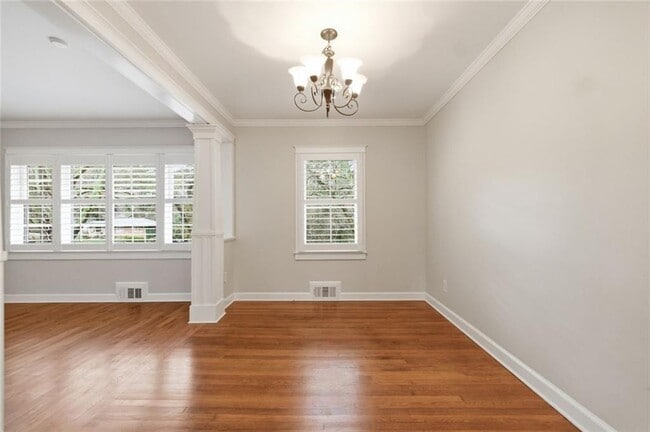 Building Photo - 1241 Park Blvd