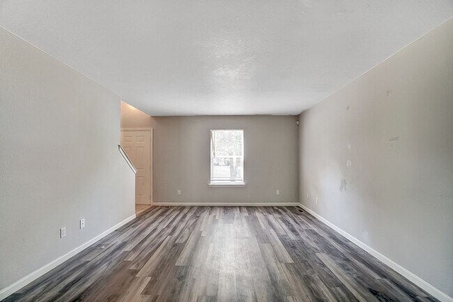 Building Photo - 3612 Willow Run Dr