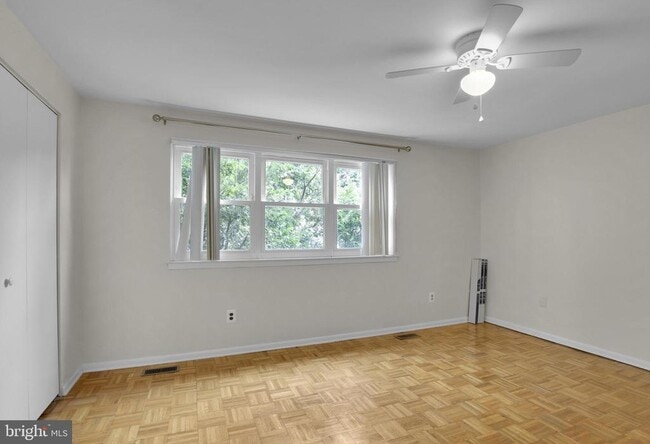 Building Photo - 6736 Emlen St