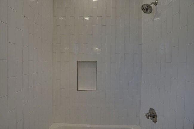 Building Photo - 112 Cardinal Wds