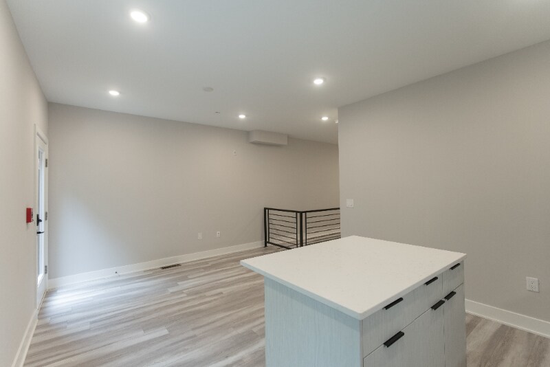 Building Photo - 665 N 35th St