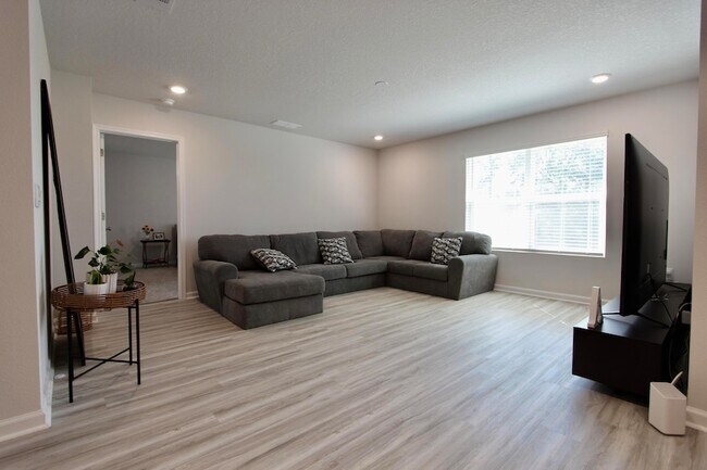 Building Photo - 2662 Saltgrass Wy