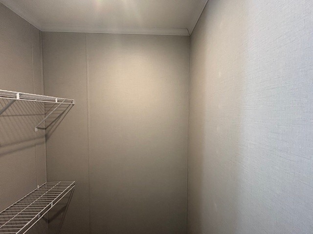 Building Photo - 831 N Pontiac Trail