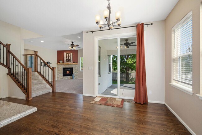 Building Photo - 3-Bed 3-Bed House