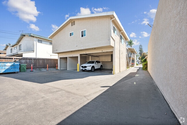 Rear view - 435 W. Regent St