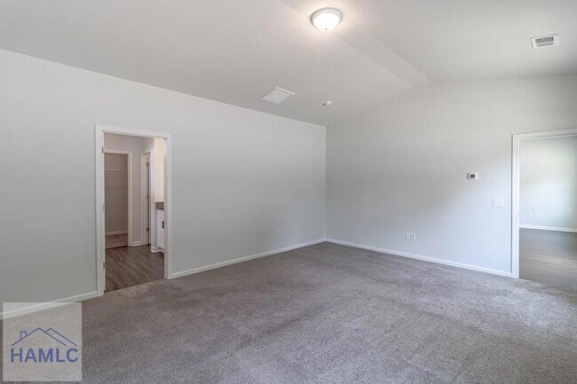 Building Photo - 147 Enclave Wy