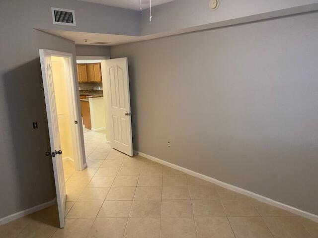 Building Photo - 9857 Baywinds Blvd