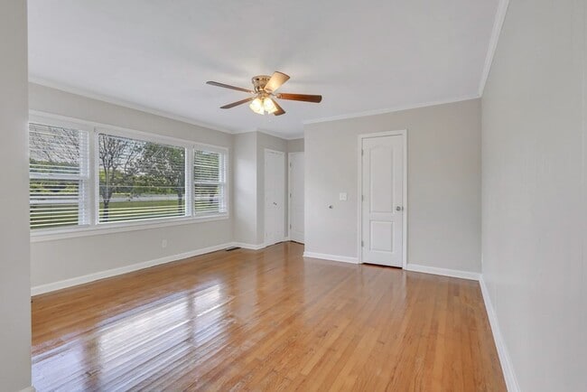Building Photo - $500.00 OFF FIRST MONTHS RENT!!!!!