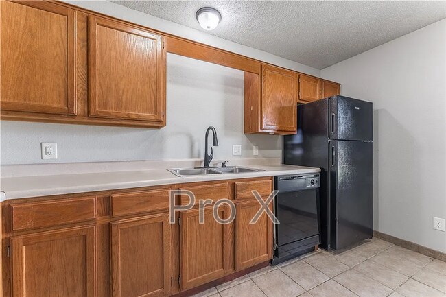 Building Photo - 3501 SW Landau Ct