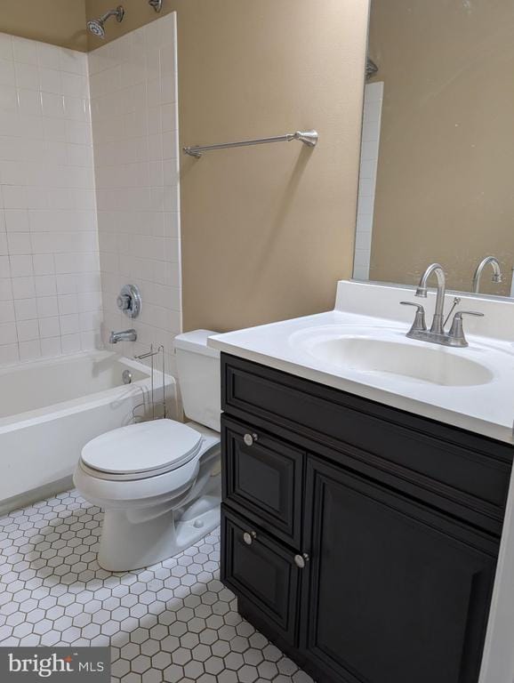 Building Photo - 2426 Clover Field Cir