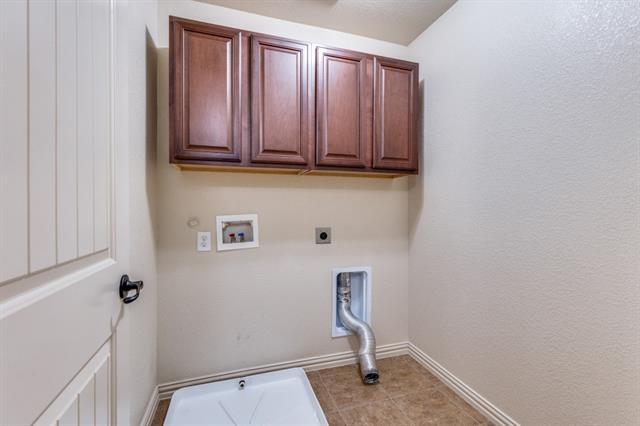 Building Photo - 3000 Peyton Brook Dr