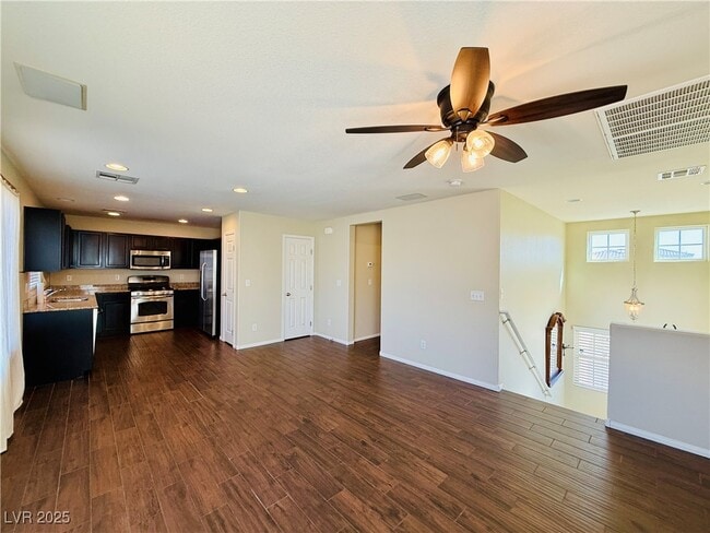 Building Photo - 5062 Gilleran Ave