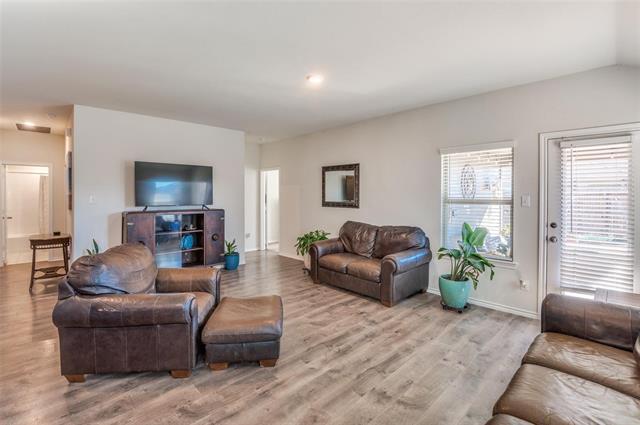Building Photo - 563 Ranch Trail