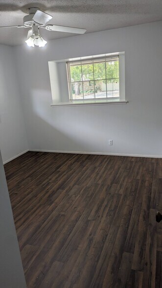 Building Photo - 3215 Quakertown Dr