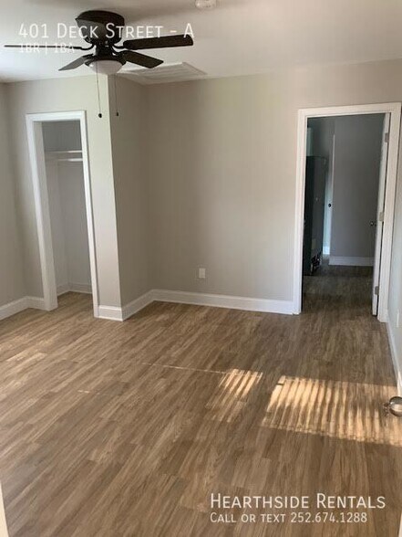 Building Photo - 401 Deck Street