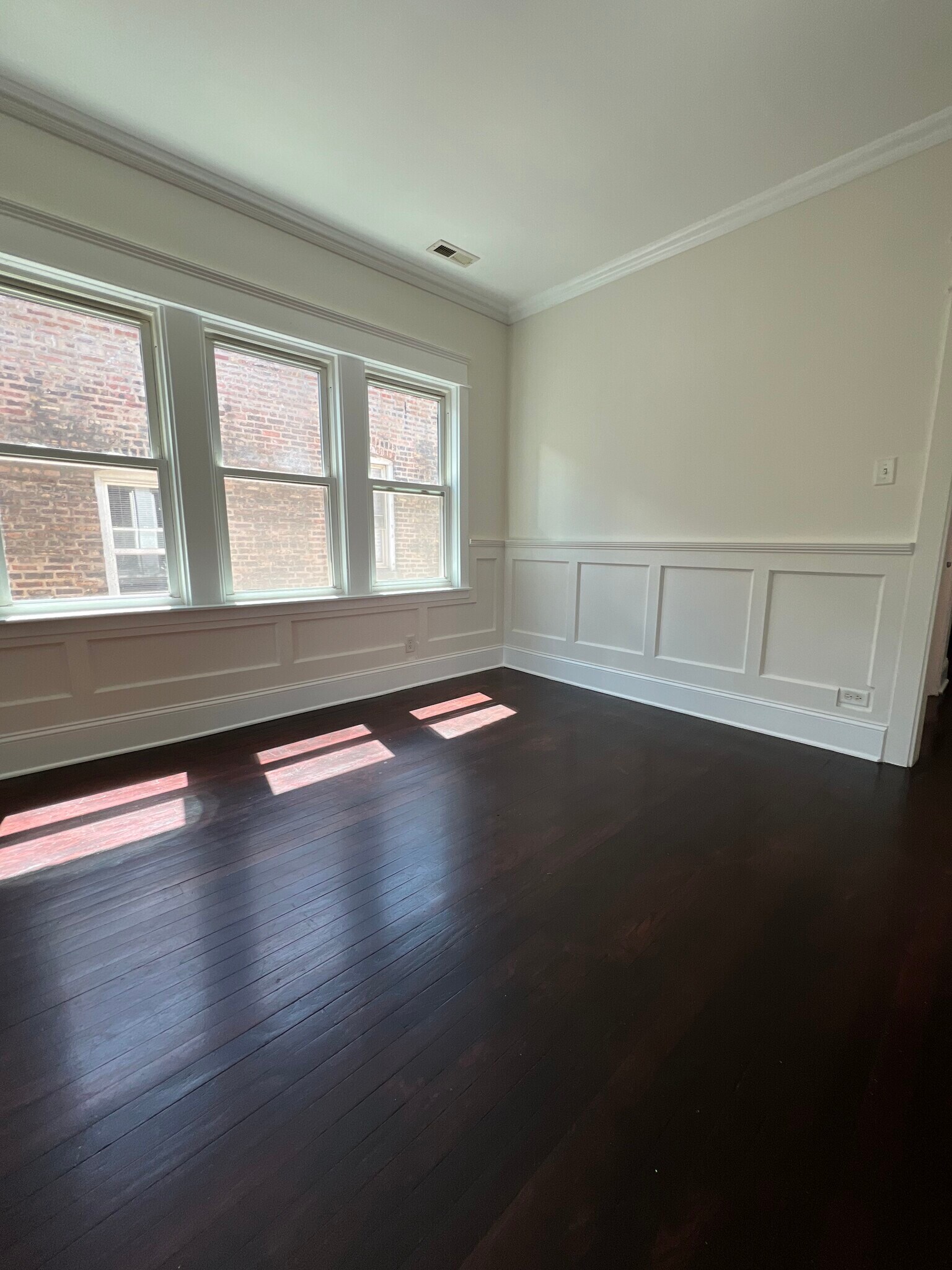 Building Photo - 1828 S 58th Ave