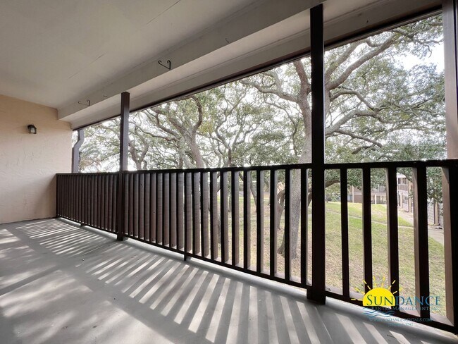 Building Photo - 408 Marshall Ct