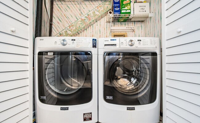 Building Photo - 123 Colony S Dr