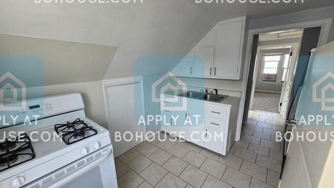 Interior Photo - 7409 Bradbury Ave