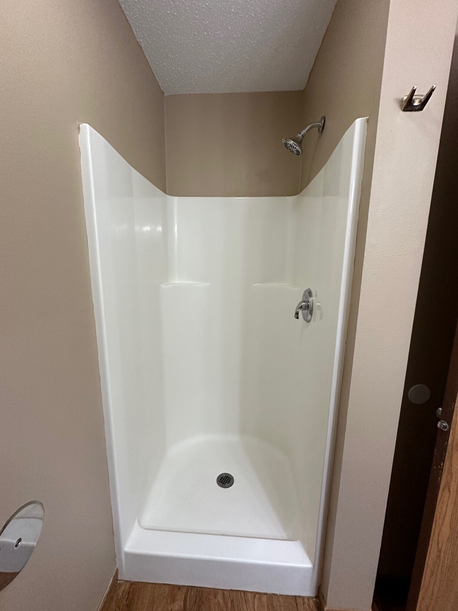 Building Photo - 1521 6th St E