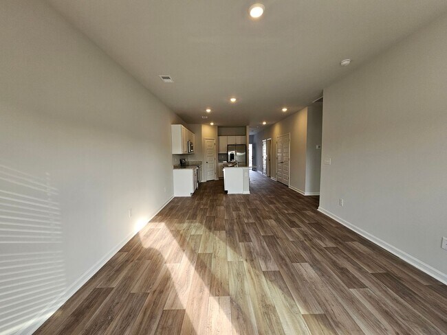 Building Photo - 8854 Mobile Ave NW