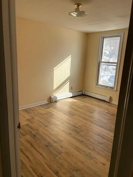 Bedroom 2 - 18 Eastern Ave