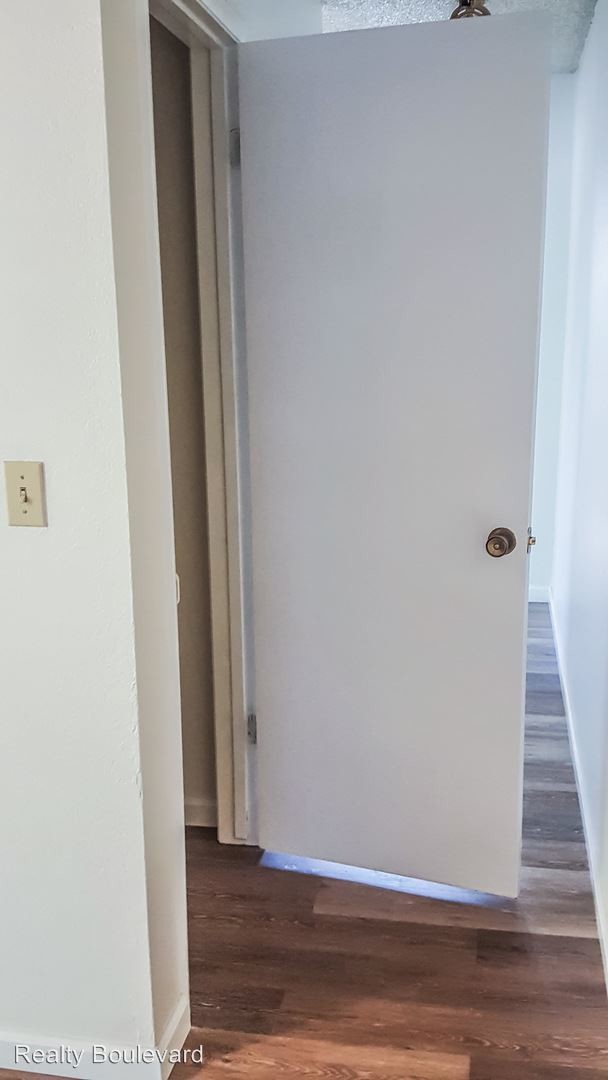 Building Photo - 2 br, 1 bath House - 705 Jamaica #4