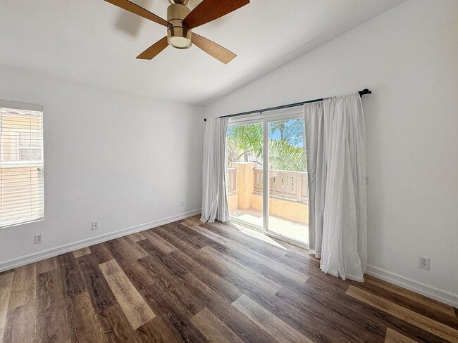 Building Photo - Charming 2BR/2BA Corner Unit in Otay Ranch!