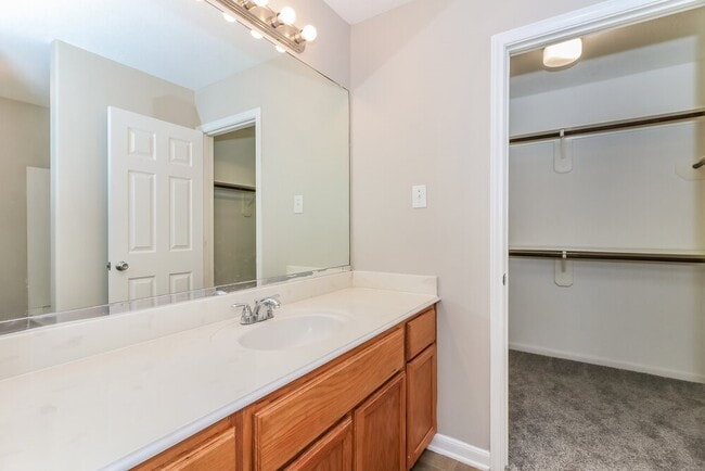 Building Photo - 1014 Vera Cruz Dr