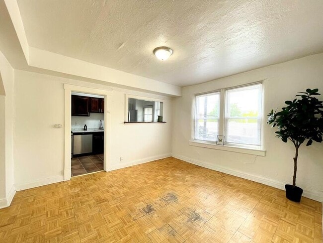 Building Photo - 7202 Lyndover Pl