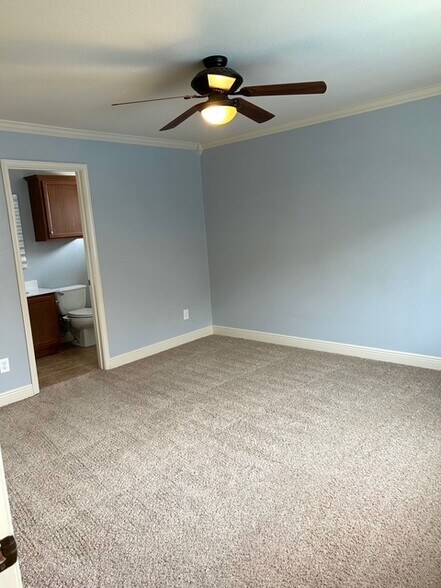 Building Photo - 1702 Sand Hills Dr