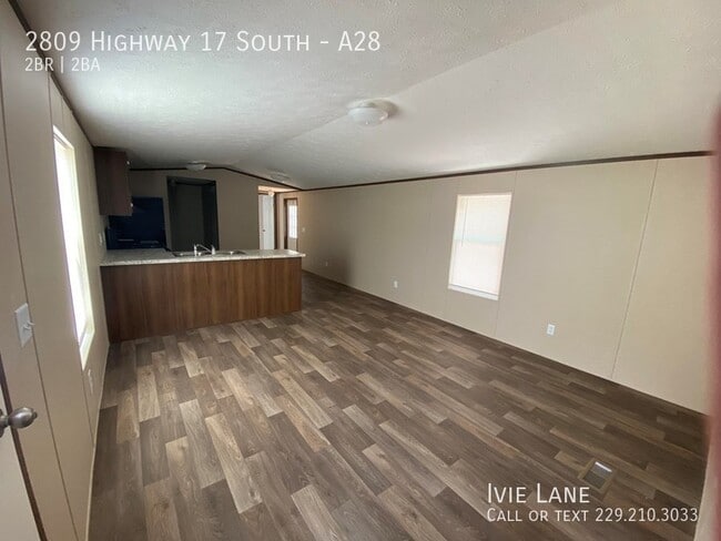 Building Photo - 2809 US-17