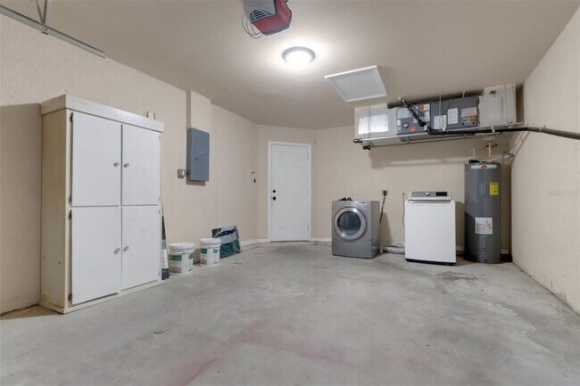 Building Photo - 3524 SW 17th Ave