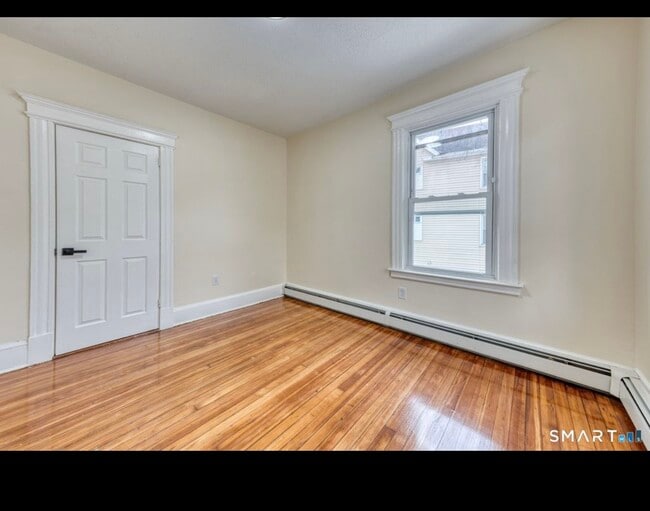 Building Photo - 75-75 Cabot St