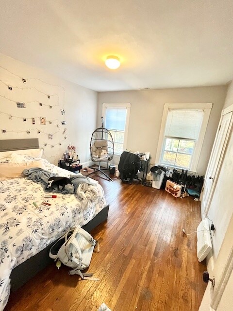 Building Photo - 140 Cedar St