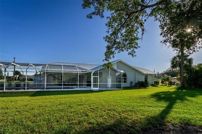 Building Photo - 27406 Tierra Del Fuego Cir