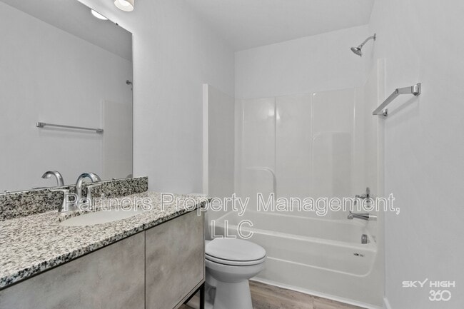 Building Photo - 940 Illinois Ave