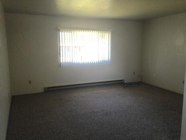 Building Photo - 7000 Uncle Robert Ln