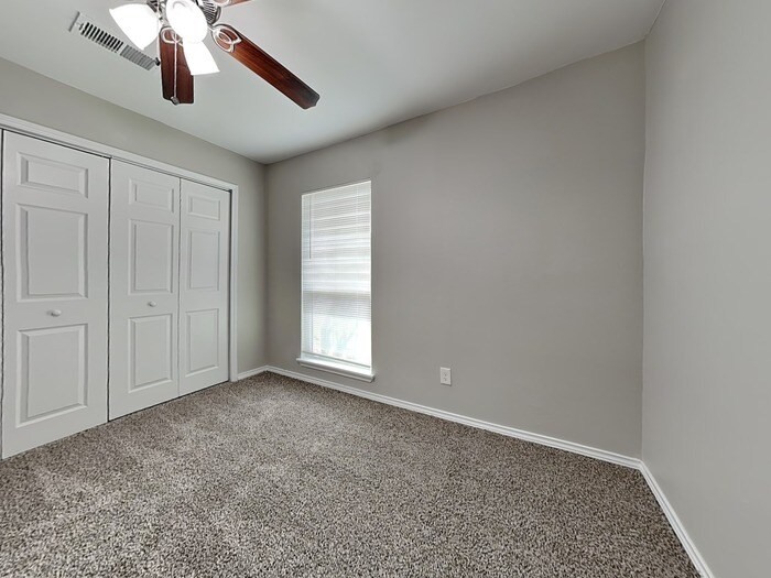 Building Photo - 7621 Pebble Beach Dr