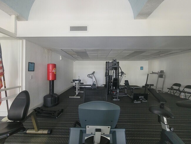 Building Photo - 488 NW 165th St