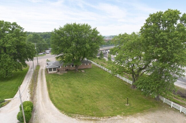 Building Photo - 6600 New Albany-Condit Rd