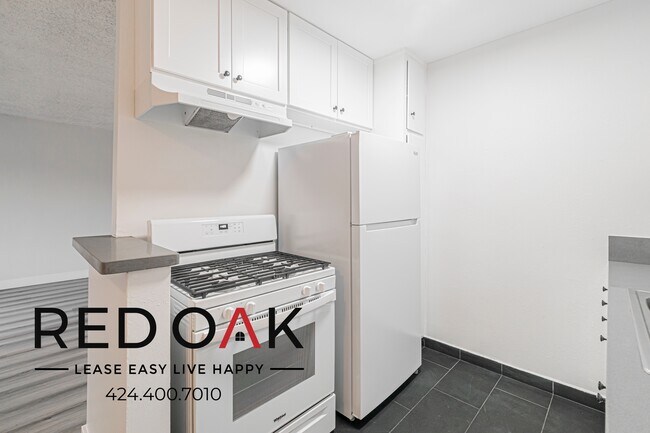 Building Photo - 4020 Midland St
