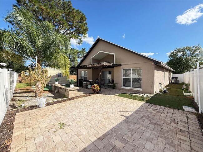 Building Photo - 8055 Antibes Ct