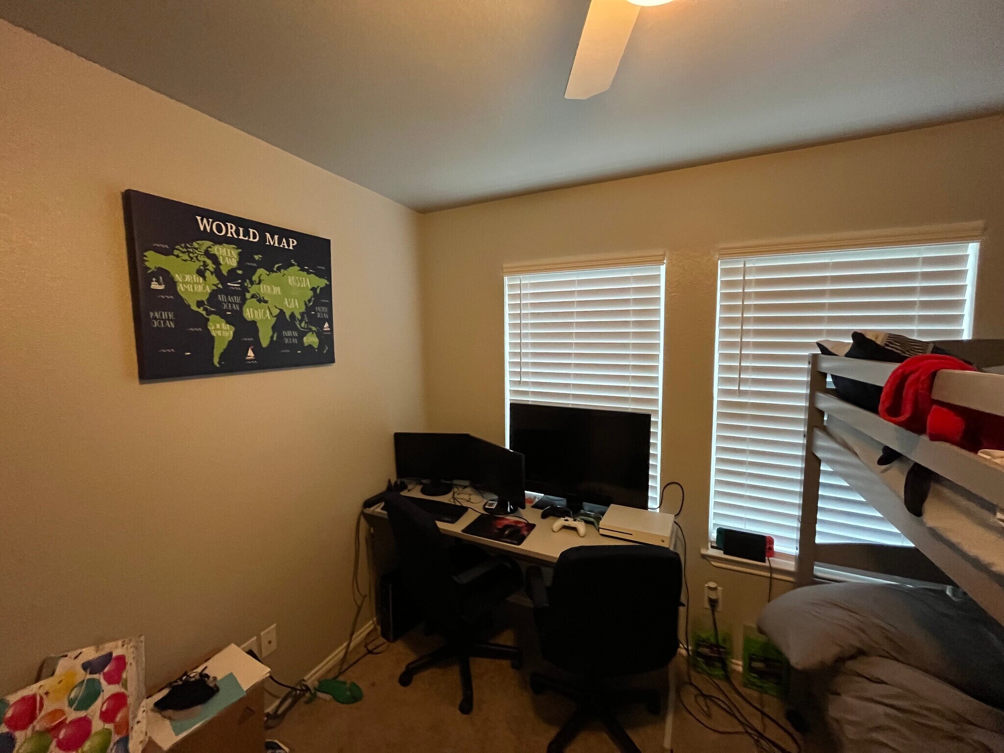 Building Photo - 702 Claremont Pky