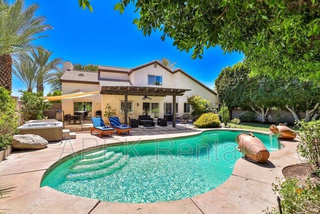 Building Photo - 79150 Ocotillo Dr