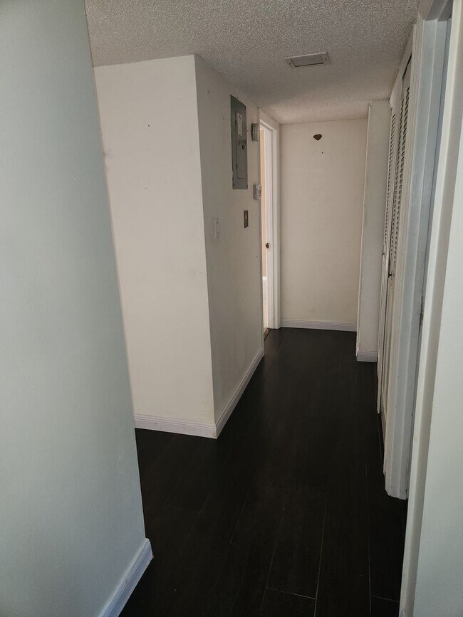 Building Photo - 3/2 Condo In +55 Community Leesburg