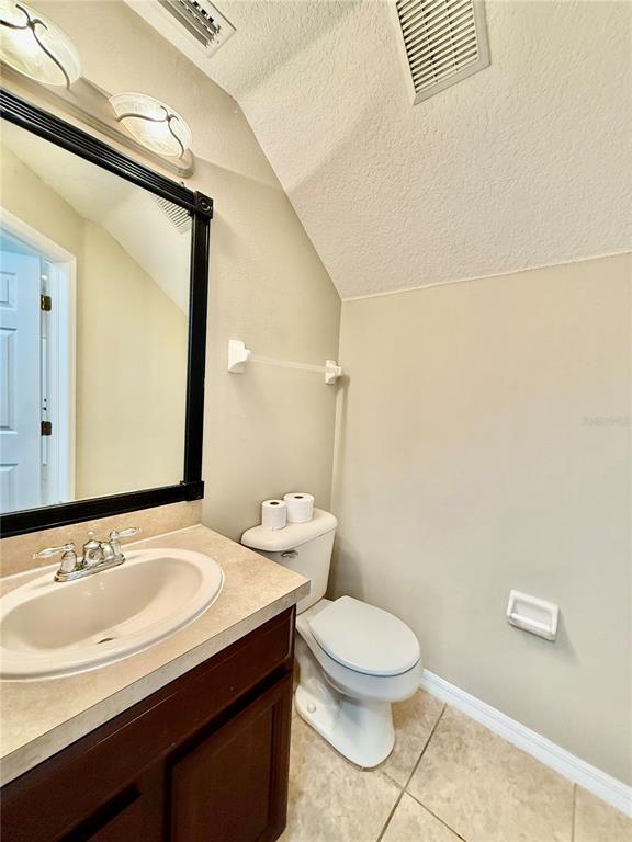 Building Photo - 11161 Creek Haven Dr