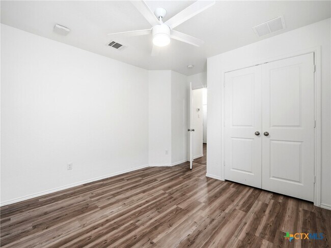 Building Photo - 21412 Wilmiller Ln