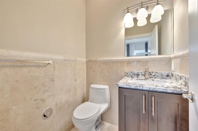 Building Photo - 4610 SW 178th Ave