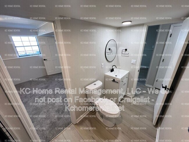 Building Photo - 12196 S Blackfoot Dr